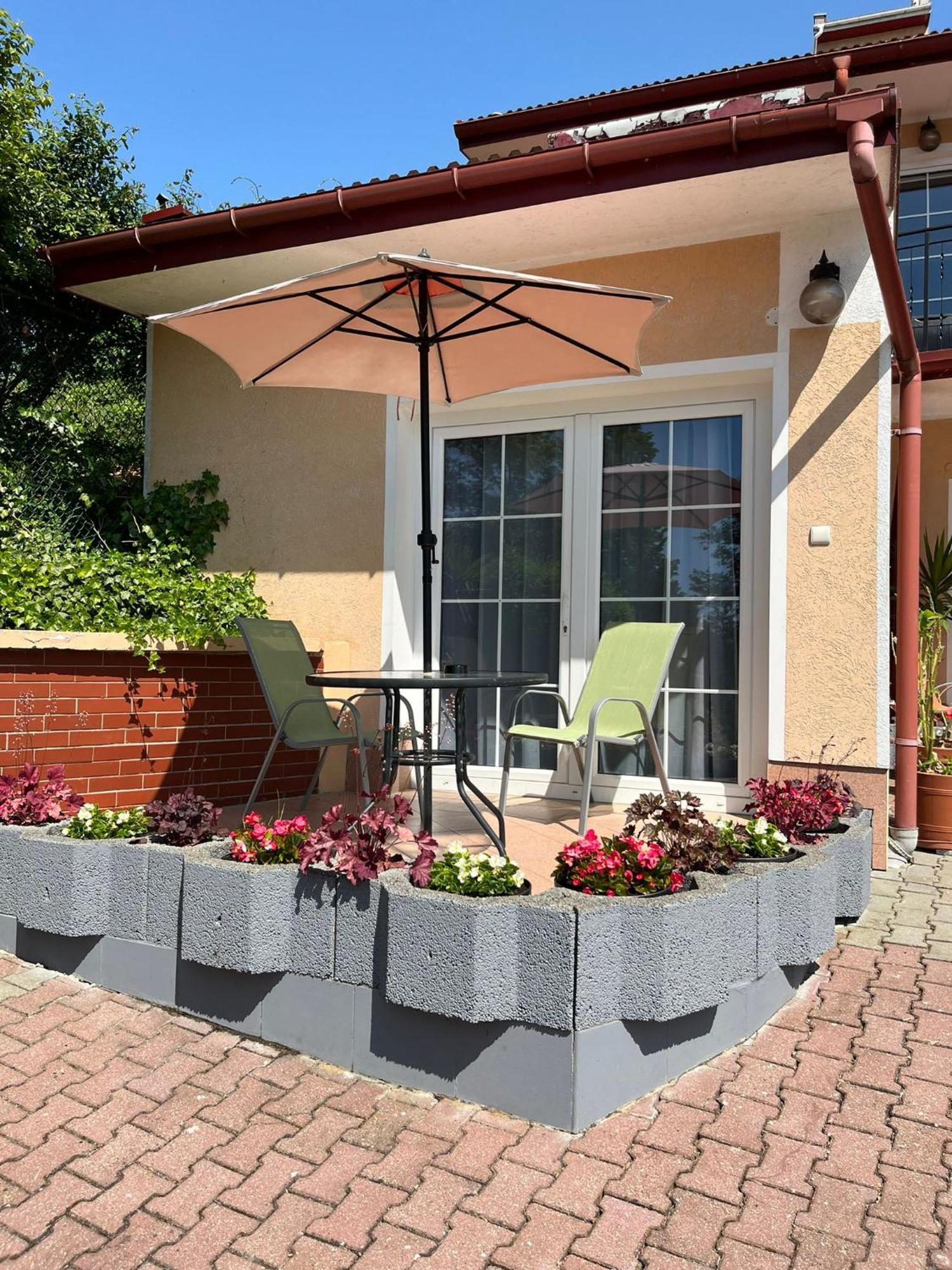 Eva Hotel Mragowo Exterior photo