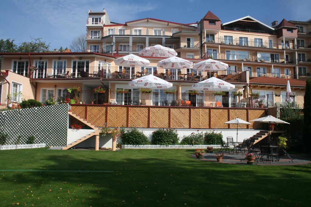 Eva Hotel Mragowo Exterior photo